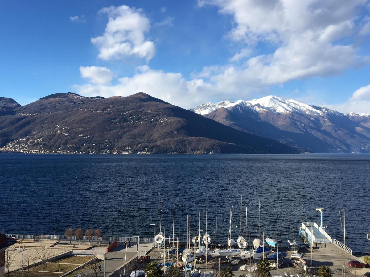 Attico Palazzo Di Vetro Apartment Luino Luaran gambar