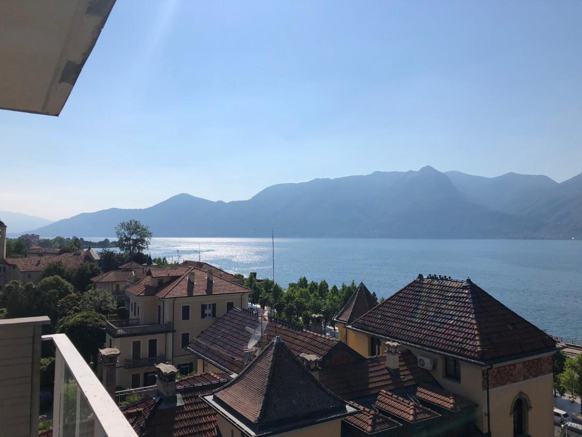 Attico Palazzo Di Vetro Apartment Luino Luaran gambar