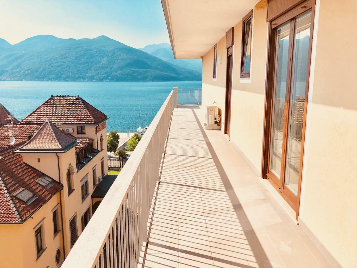 Attico Palazzo Di Vetro Apartment Luino Luaran gambar